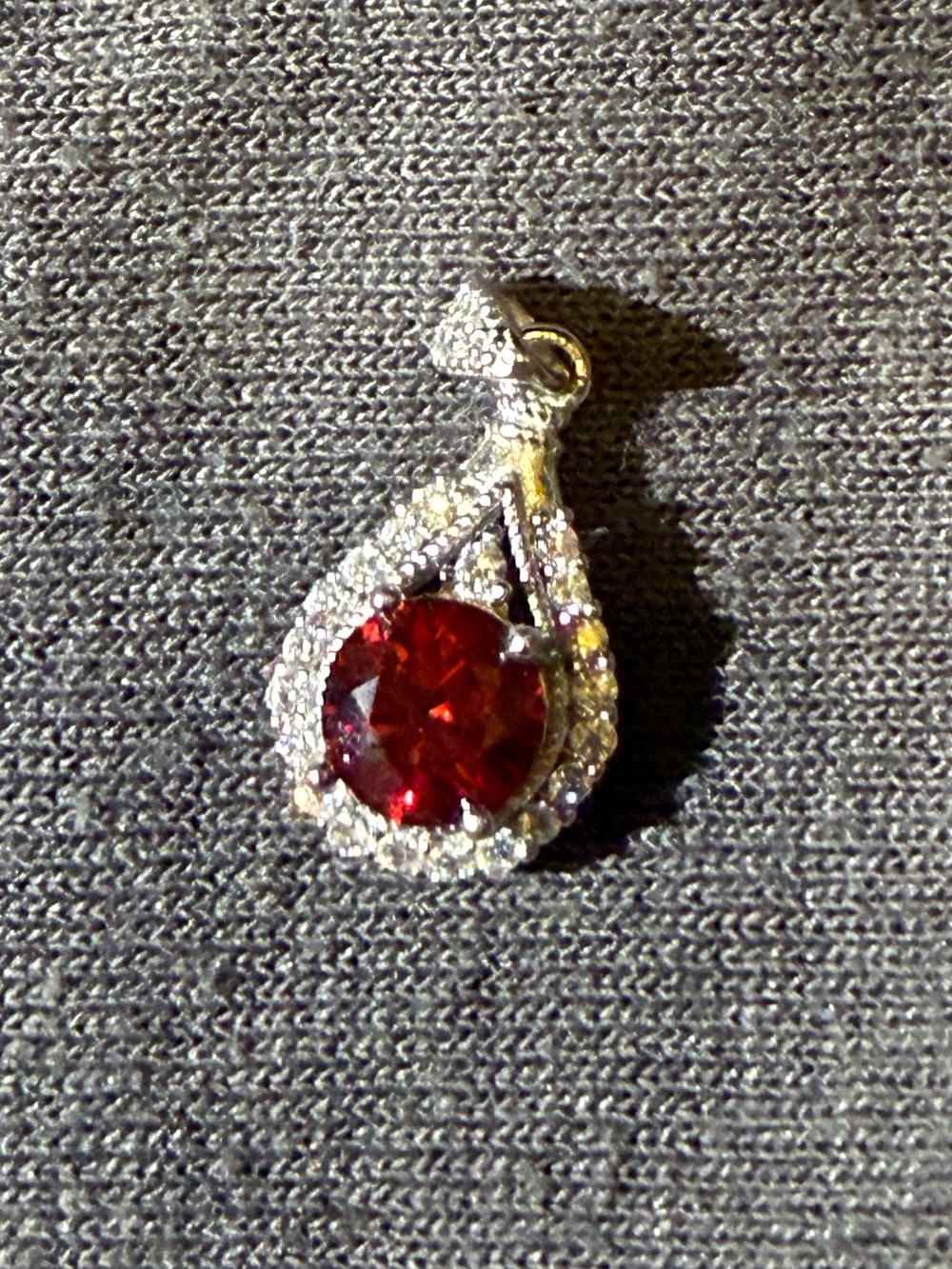 Red Teardrop moissanite Pendant Necklace - Unbranded